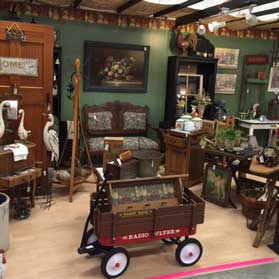 Elegant and Unique at the Walnut Creek Amish Fleamarket in Ohio