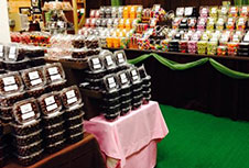 Shuttle ride from your car to the store.Walnut Creek Amish Flea Market in holmes County near Sugarcreek,Ohio in Amish Country,shop antiques and more